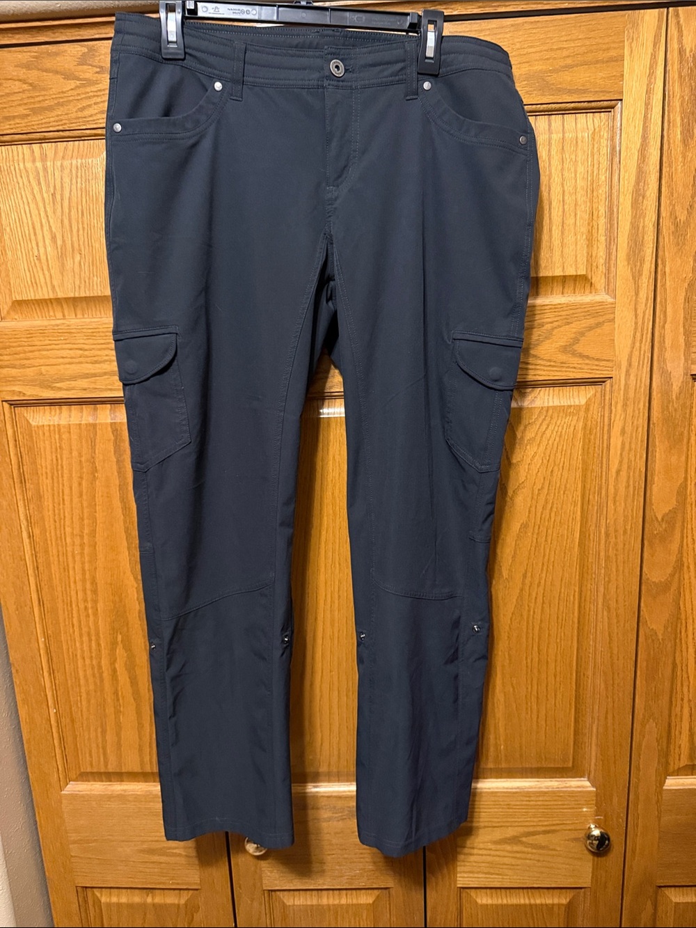 Kuhl Women’s Black Cargo Pants with Utility Pockets- 14 Short